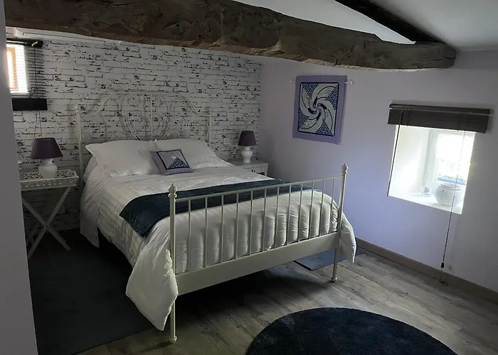 Tess 3* Brie-sous-Mortagne