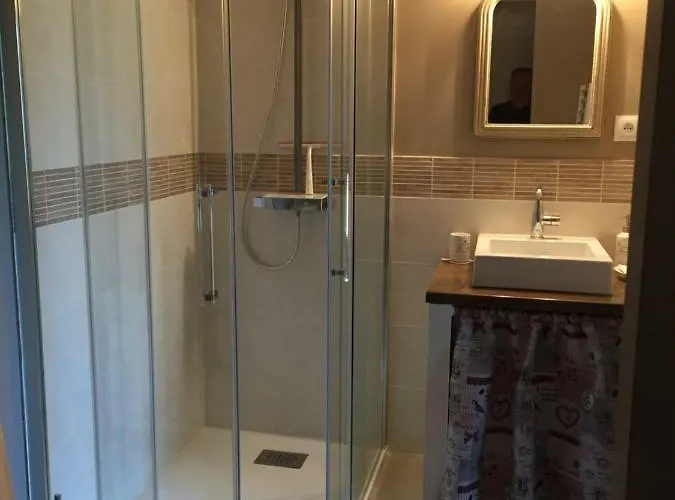 Tess Bed & Breakfast 3*